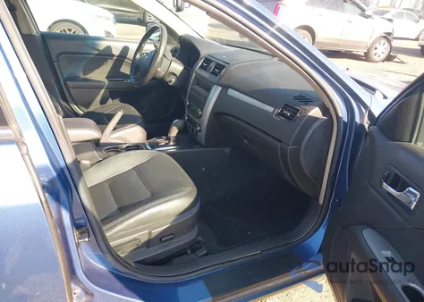 2010 Ford Fusion Sel z USA, uszkodzony, nr VIN 3FAHP0JG1AR349573